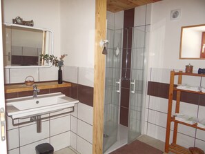 คอมฟอร์ทชาเลท์, ห้องน้ำในตัว, วิวภูเขา (La Clé des champs) | ห้องน้ำ