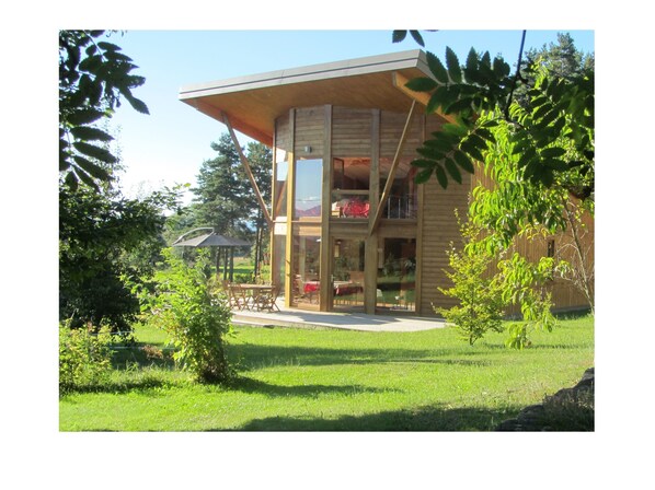 คอมฟอร์ทชาเลท์, ห้องน้ำในตัว, วิวภูเขา (La Clé des champs) | บริเวณภายนอก