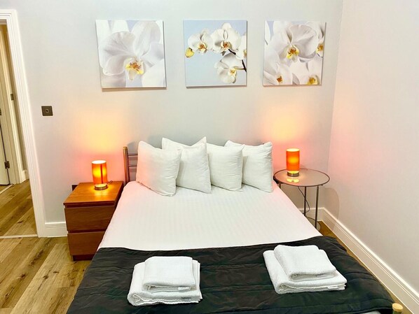 Äänieristys, silitysrauta/-lauta, ilmainen Wi-Fi