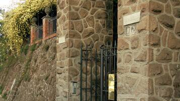 Entrée de l’hébergement