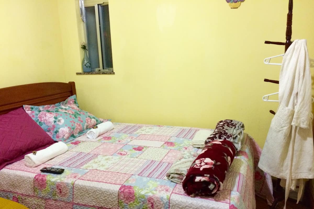 Quadruple Room, 1 Double Bed with Sofa bed | Iron/ironing board, WiFi (free)