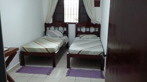 Minibar, iron/ironing board, free WiFi, bed sheets