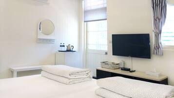 Family Quadruple Room, 1 Bedroom, Shared Bathroom, Mountain View | 1 bedroom, soundproofing, free WiFi