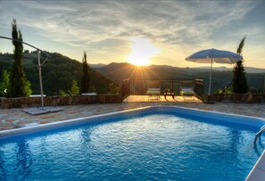 Seasonal outdoor pool - Agriturismo Case Nuove (Modigliana)