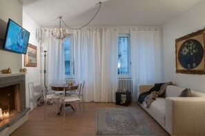 Televisión de pantalla plana