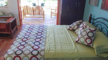 Comfort Studio Suite, 1 Queen Bed, Ocean View, Beachfront | Desk, iron/ironing board, free WiFi, bed sheets
