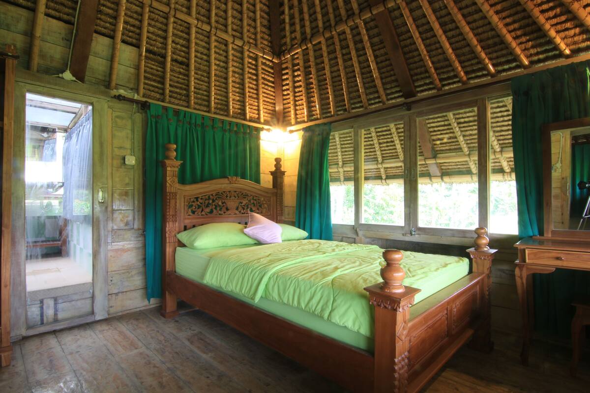 Traditional Double Room (Garden View) | Minibar, desk, rollaway beds (surcharge), WiFi (free)