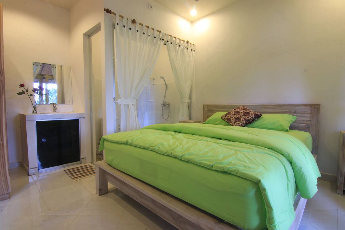 Standard Double Room (Garden View) | Minibar, desk, rollaway beds (surcharge), WiFi (free)