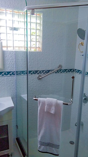 Shower, free toiletries, hair dryer, towels