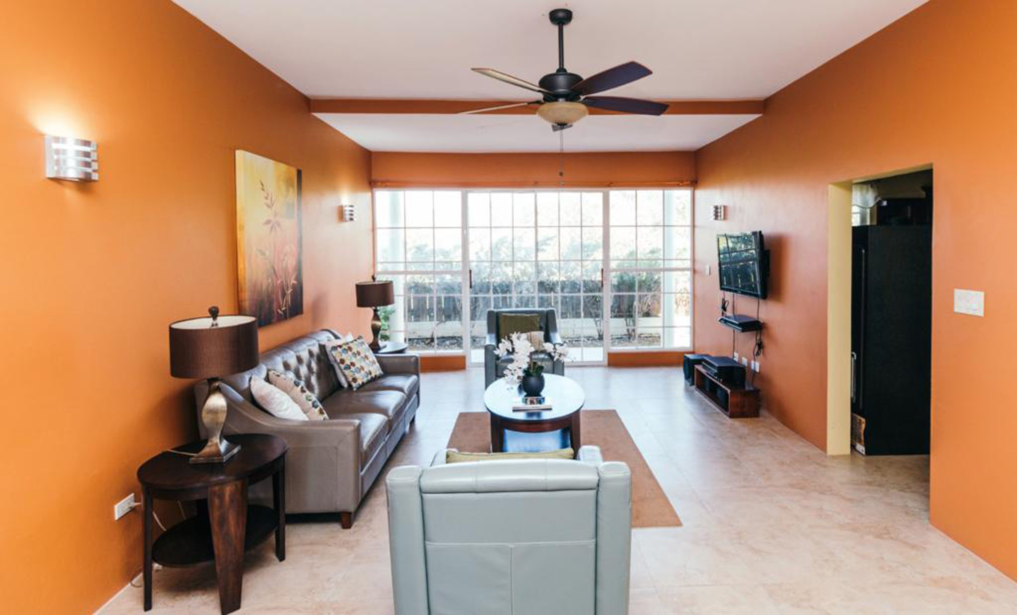 家庭公寓, 2 间卧室, 海滩景观, 海滨 | 起居区 | 平板电视