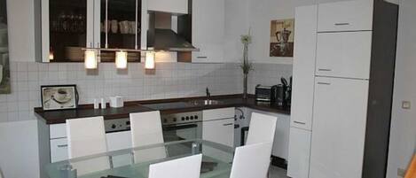 Fridge, oven, dishwasher