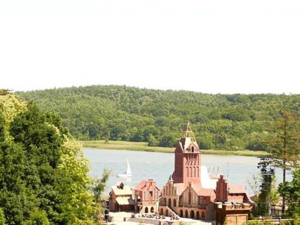 Imagen sin descripción, 1 de 9, botón