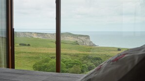 Cribs (surcharge), WiFi (free), bed sheets - Posada Punta Ballota (Suances)