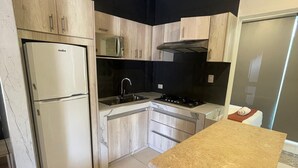 总统客房 | 私人厨房 | 茶具/咖啡用具、大冰箱、微波炉、烤箱