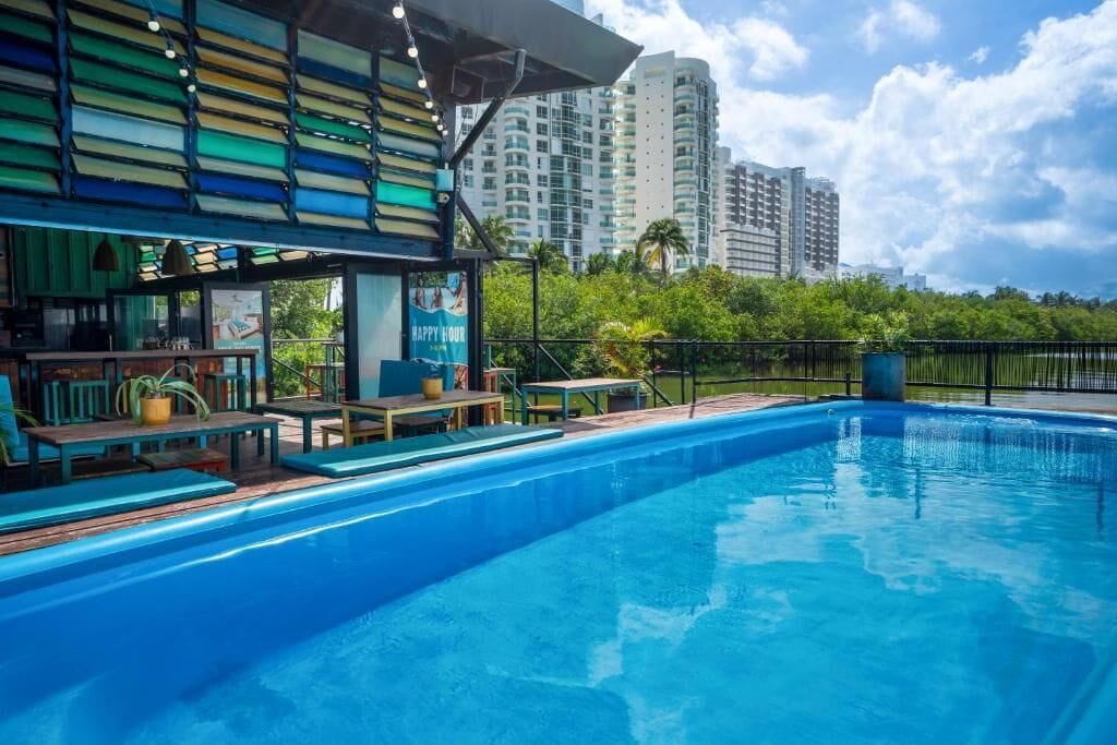 Outdoor pool, open 9:00 AM to 10:00 PM, sun loungers