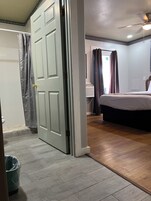 Basic Single Room, 1 Queen Bed | Desk, iron/ironing board, free WiFi