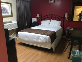 Basic Single Room, 1 Queen Bed