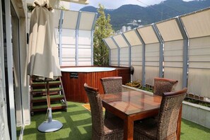 Terrace/patio - Doll's Hotel (Jounieh)