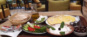 Daily local cuisine breakfast for a fee - Doll's Hotel (Jounieh)