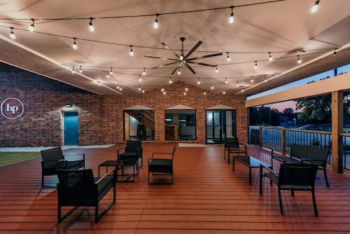 Hotel Pommier Indianola