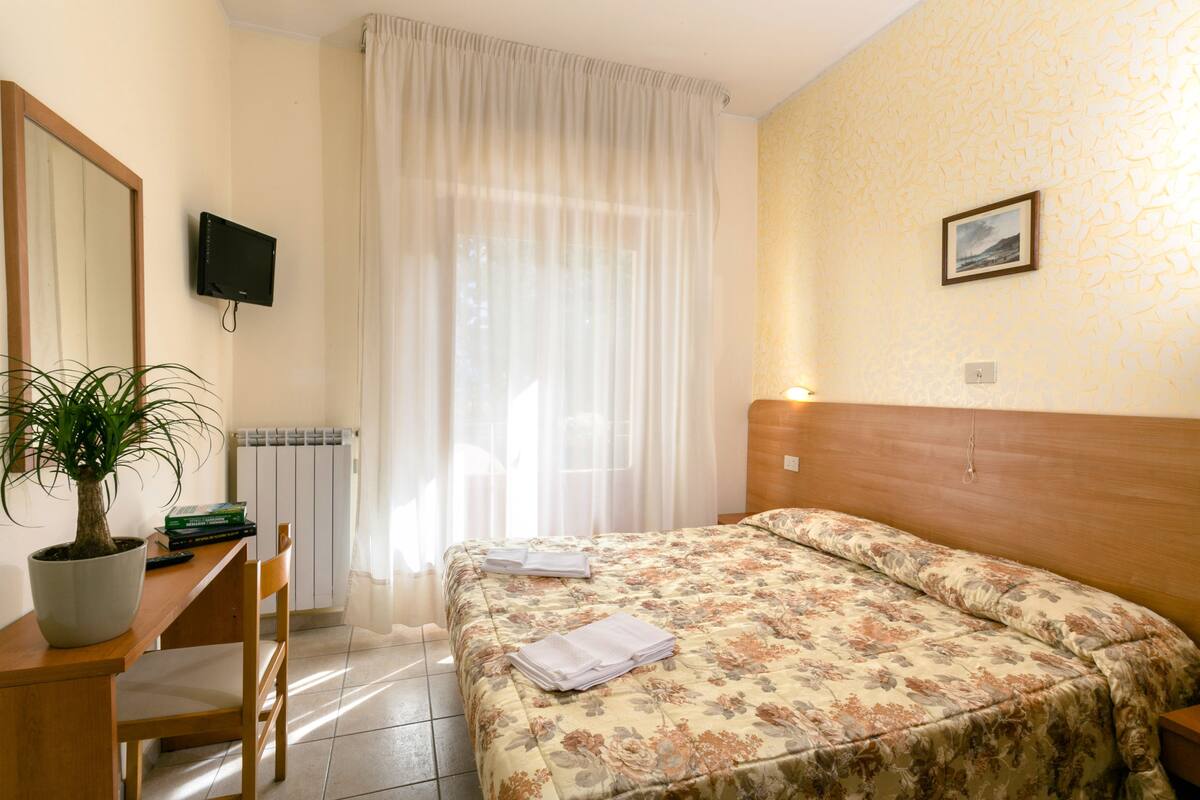 Minibar, desk, cots/infant beds, rollaway beds