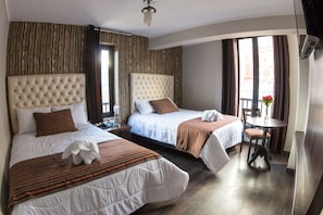 In-room safe, desk, free WiFi - Ureta Hotel (Cusco)