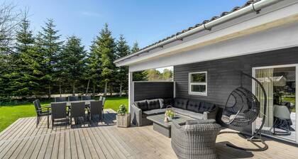 4 huonetta majoitusta Væggerløse