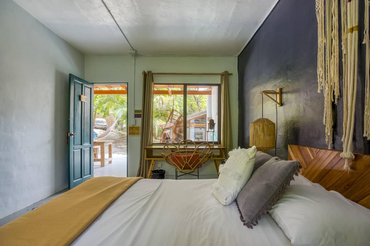 Small Room Shared Bathroom | 1 camera, Wi-Fi gratuito