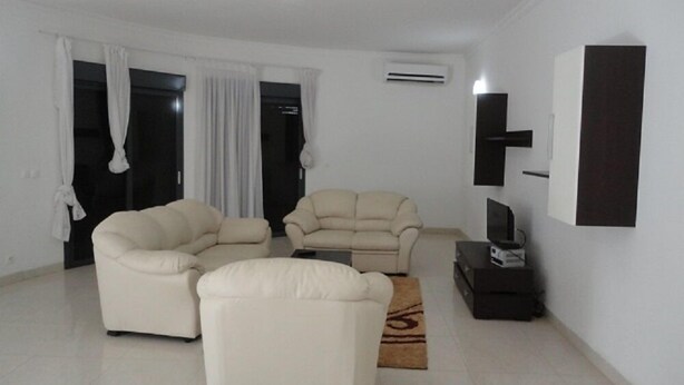 Appartement, 4 slaapkamers | Woonruimte