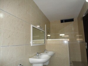 Bathroom - Résidence  Ngor Katia (Dakar)