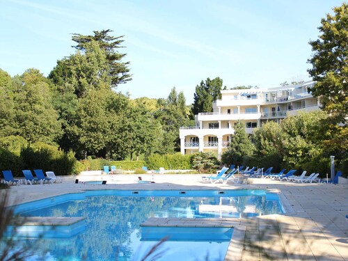 2-Zimmer Wohnung, 4 Schlafplätze, Terrasse, Pool, nahe am Strand, Parkplatz, 1. Stock
