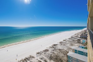 On the beach - AMAZING SUNRISE VIEW! Corner Unit! PASW 1406 (Gulf Shores)