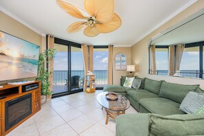 TV, fireplace, DVD player, stereo