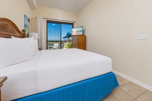 3 bedrooms, iron/ironing board, free WiFi, bed sheets - 2 BR @ Phoenix V - Ground Floor (Orange Beach)