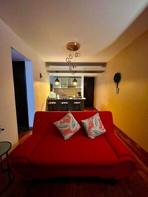 Comfort Apartment, 1 Bedroom, City View | Living area | Flat-screen TV, streaming services - Boutique Apartment Downtown 7B (Mexico City)