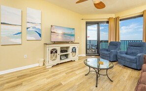 TV, stereo - 14th Floor Coastal Comfort! Phoenix VI 61406 (Orange Beach)