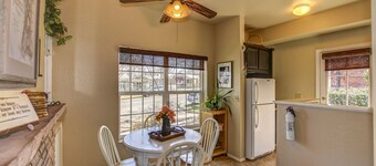 The Townhouse a spacious 2 bedroom near Whisky Row on quiet Union Street