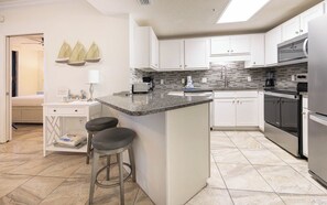 Køleskab, mikrobølgeovn, ovn, opvaskemaskine