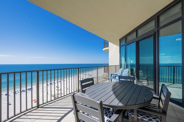 Outdoor dining - See why our guests chose this one!!! 3BR 4BA - Phoenix West *8th floor (Orange Beach)