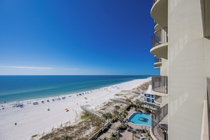 On the beach - See why our guests chose this one!!! 3BR 4BA - Phoenix West *8th floor (Orange Beach)