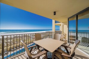 Outdoor dining - Two Bedroom @ Phoenix IV (Orange Beach)