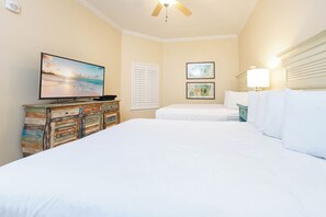 3 chambres, fer et planche à repasser, Wi-Fi gratuit, draps fournis