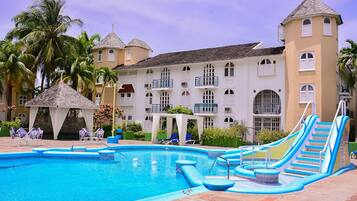 Alberca al aire libre