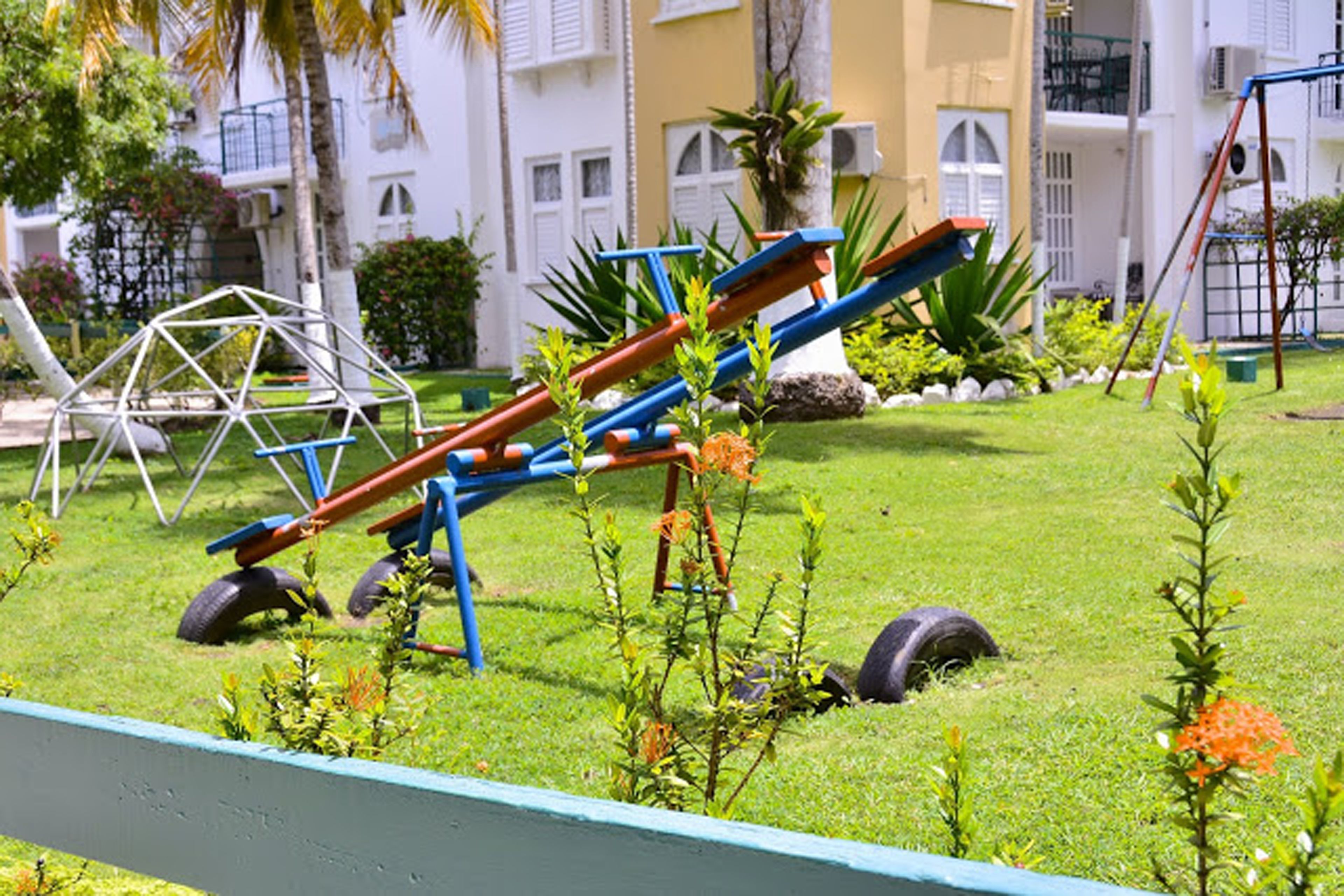 children’s play area – outdoor