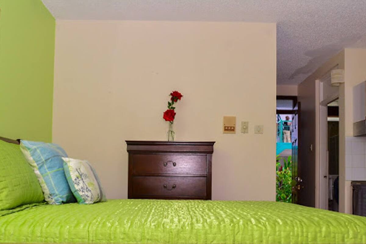 comfort studio, 1 queen bed, non smoking | premium bedding, in-room safe, desk, iron/ironing board