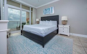 3 bedrooms, iron/ironing board, free WiFi, bed sheets - **WEEKLY SPECIALS!** Phoenix Gulf Shores - 6th Floor - 3 BR 3BA (Gulf Shores)