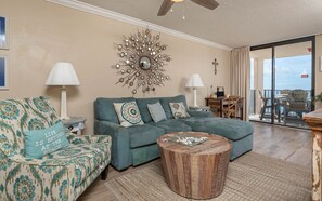 Fernseher, Stereoanlage