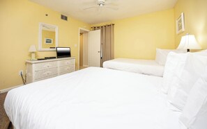 2 chambres, fer et planche Ă repasser, Wi-Fi gratuit, draps fournis