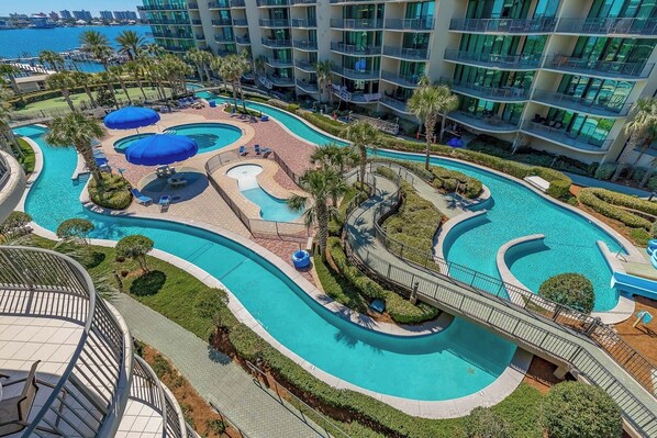 Una piscina techada