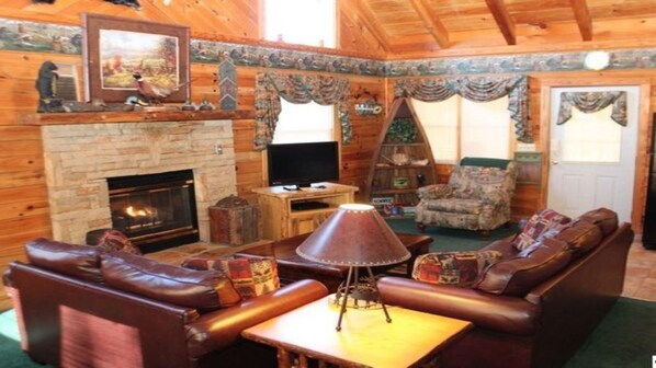 Älytelevisio, takka, videopelejä